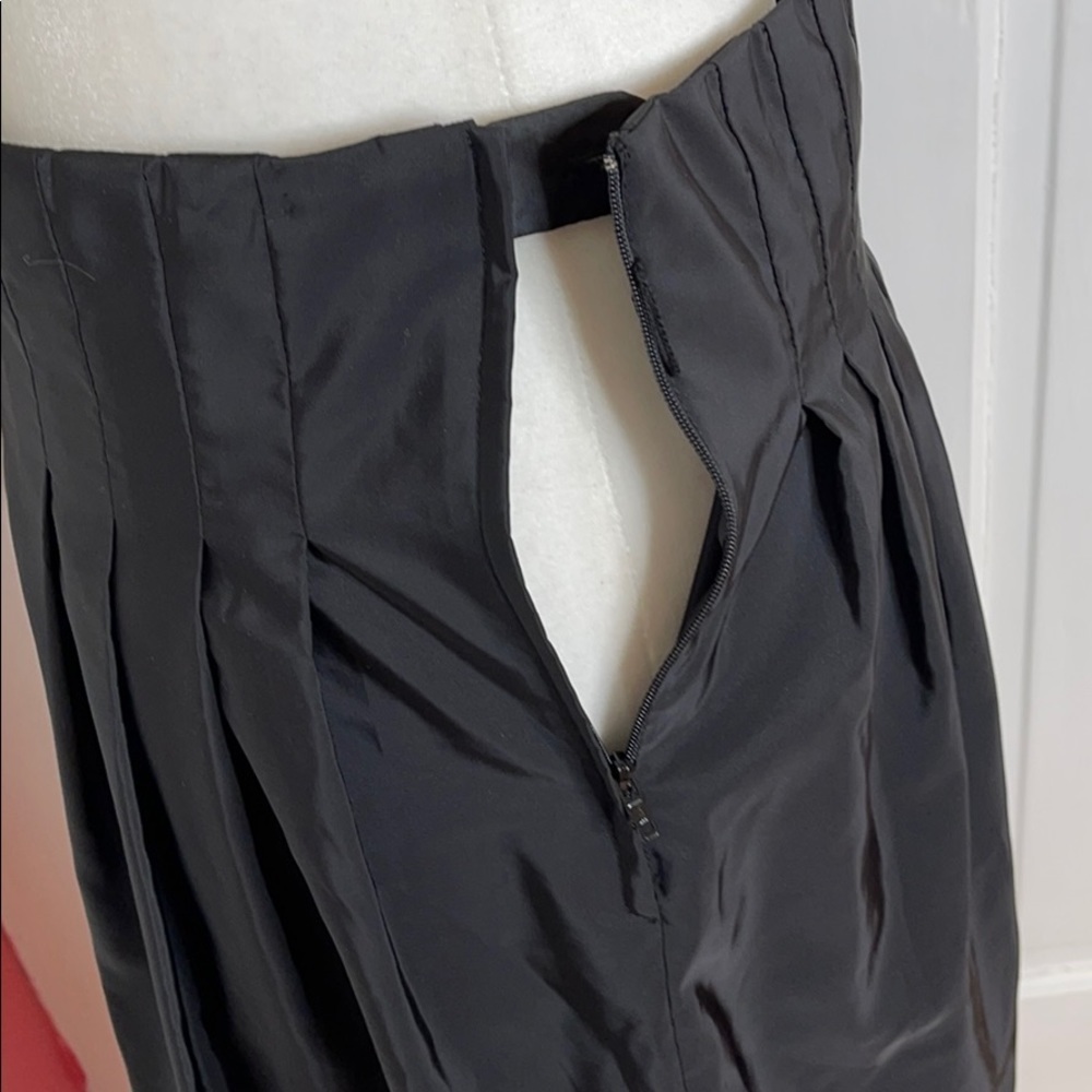 H&M•SKIRT - Picture 5 of 7